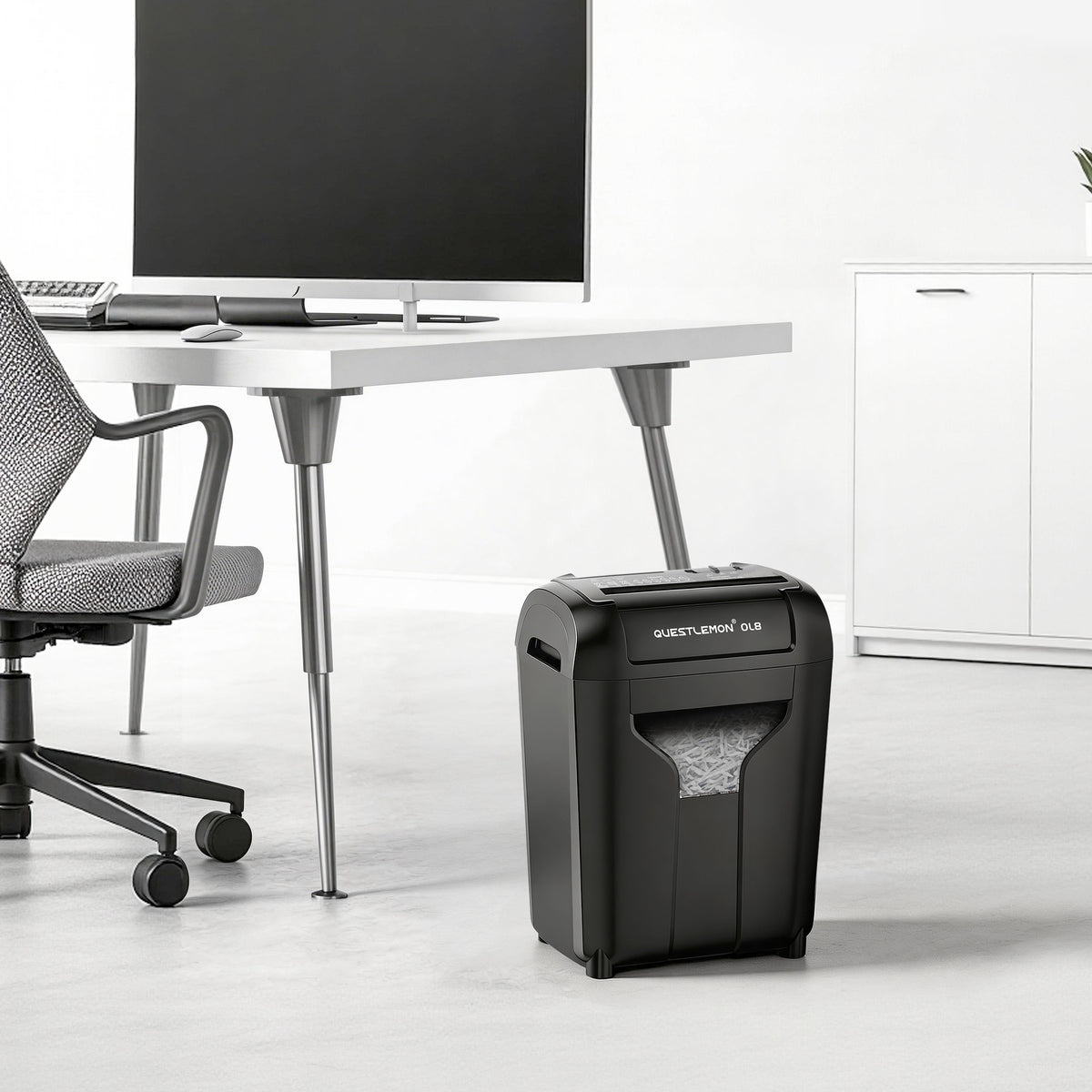 QuestLemon OL8 8-sheet cross-cut home office shredder